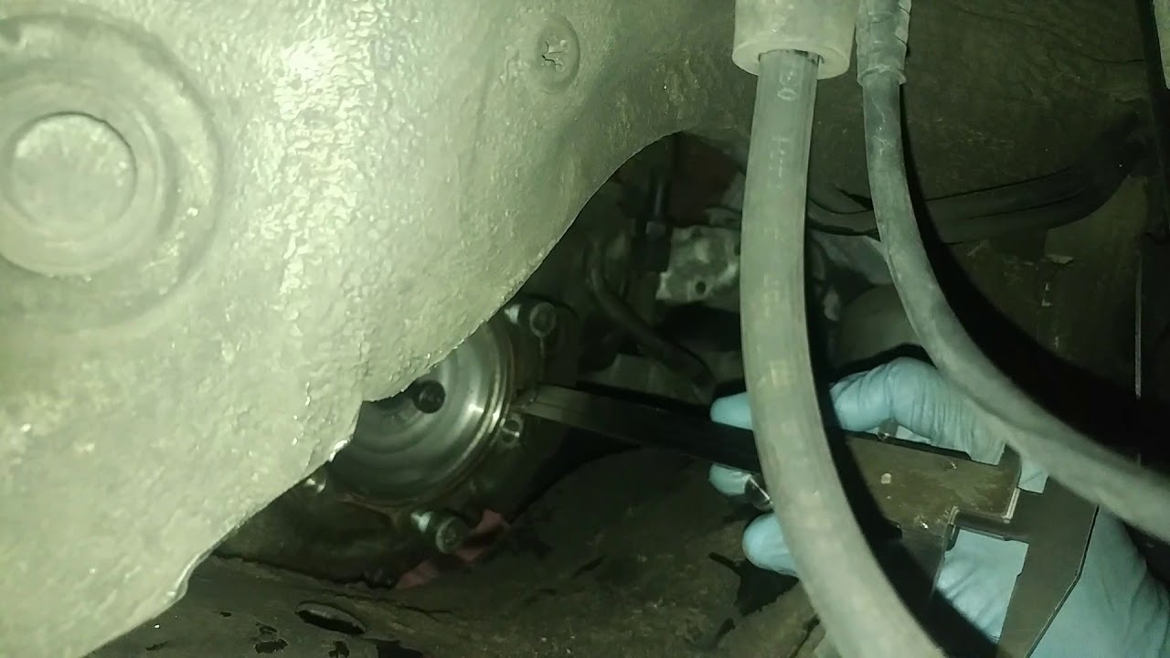 Passenger Side Transmission Output Shaft Seal Replacement B5.5 Volkswagen Passat 2001 ZF 5HP-19