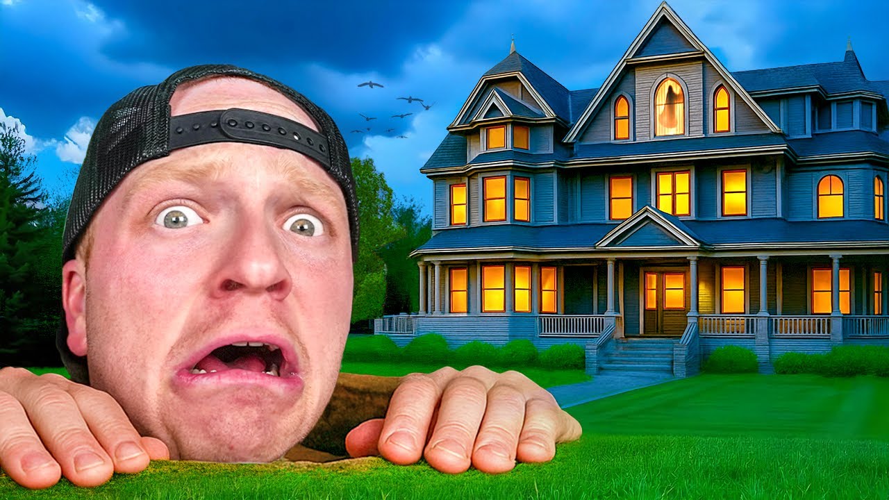 Hide and Seek In World's Largest Haunted House!!