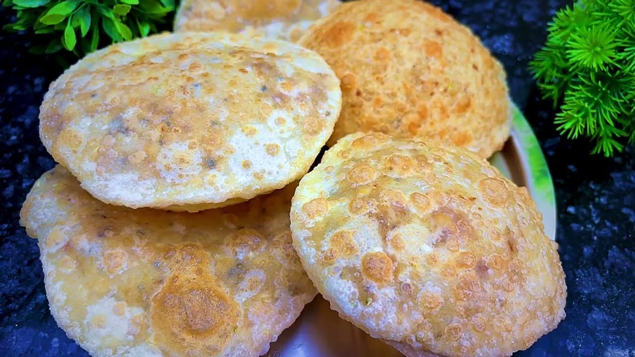 Radhaballavi Recipe | दाल भरी मसालेदार राधावल्लभी | Bengali Urad Dal stuffed Radhaballabh Poorii