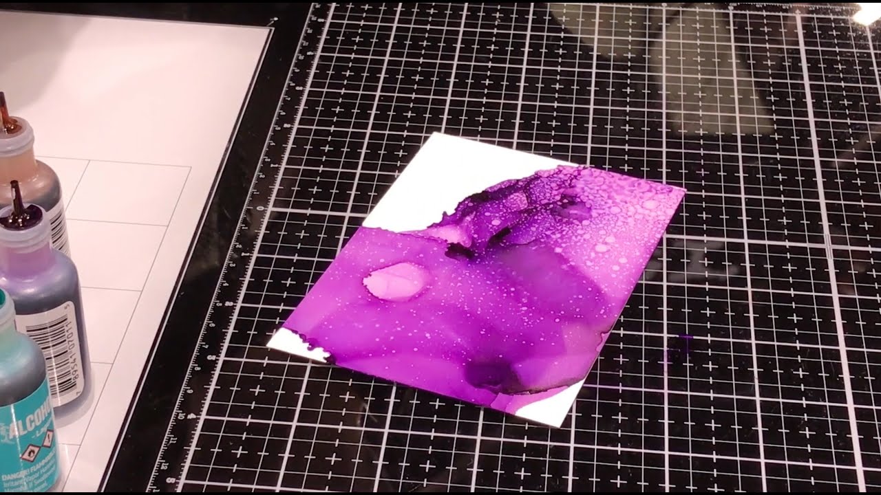 Tim Holtz demos 2 quick Alcohol Ink Techniques - Creativation 2020