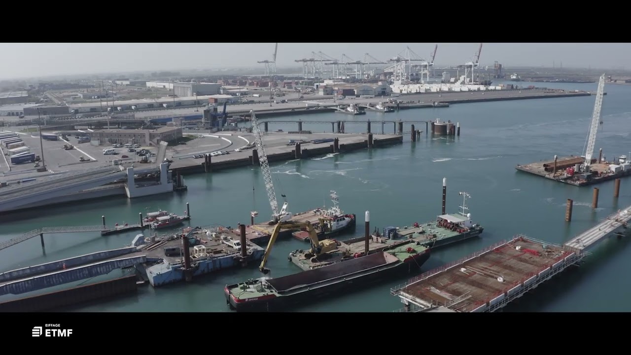 🚢 Découvrez les coulisses du chantier spectaculaire de la RoRo6 au port de Dunkerque ! 🏗️⚓