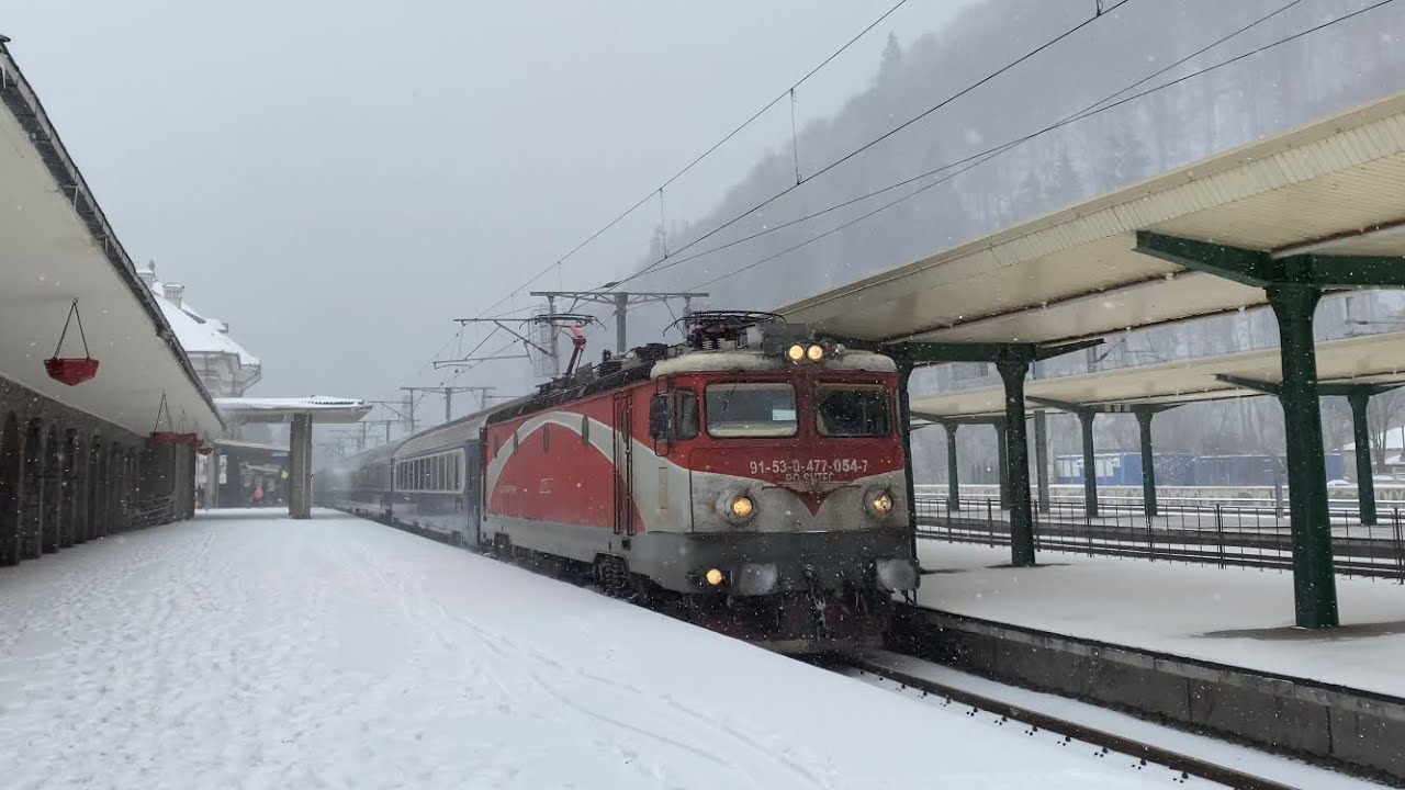 Trenuri prin zapada in Gara Sinaia