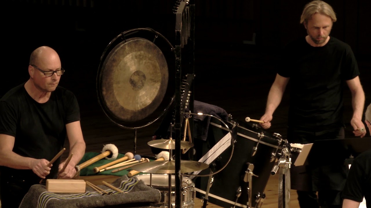 Fyra koreografiska etyder med SONs slagverkare