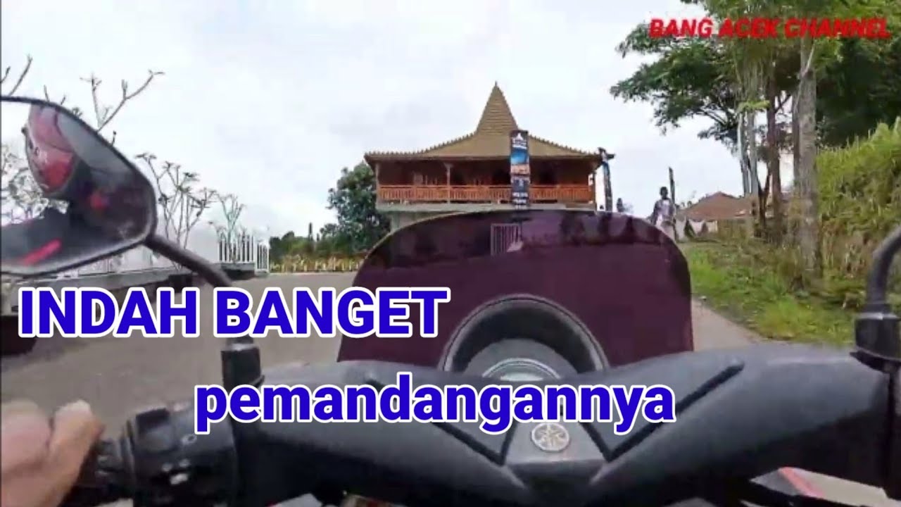 Menyusuri - jalan Desa Kadudampit Cisaat Sukabumi -  jalan situ gunung Sukabumi Jawa Barat