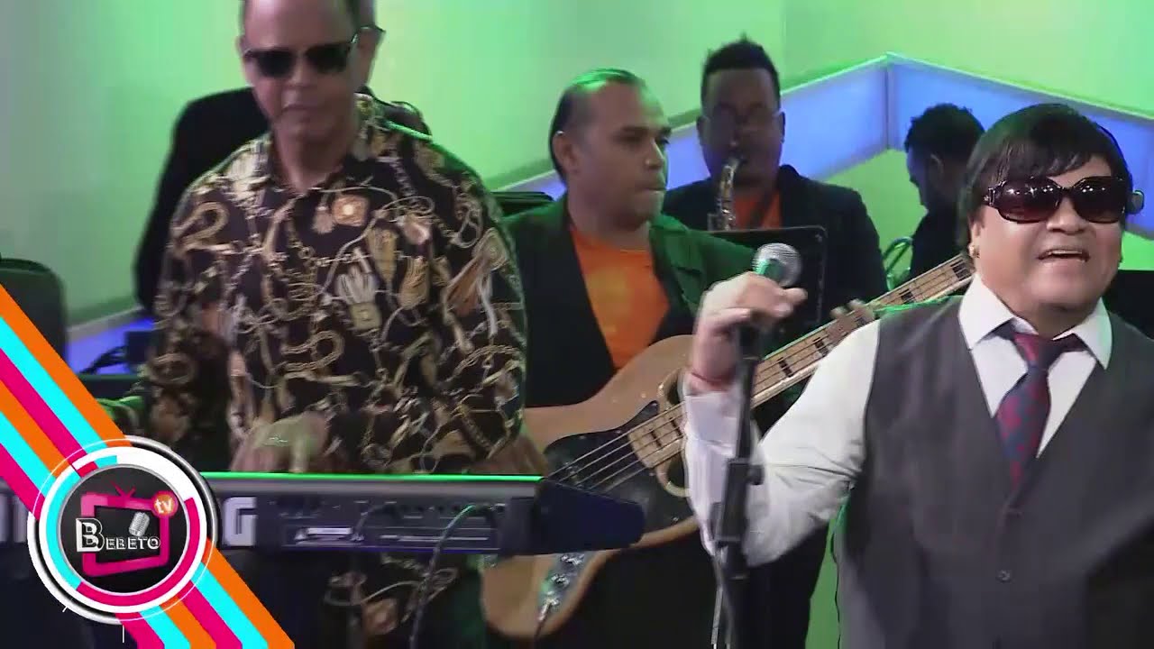 Sin Fronteras & El Zafiro - Popurri De Exitos (Live)