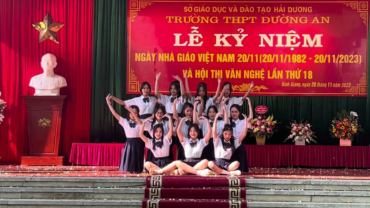 Nhảy mashup Em bé ngoan - Tình bạn diệu kì - Nhất quỷ nhì ma - 12C THPT Đường An