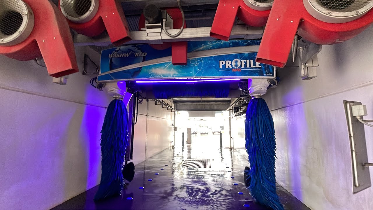 Washworld profile max at Central station car wash