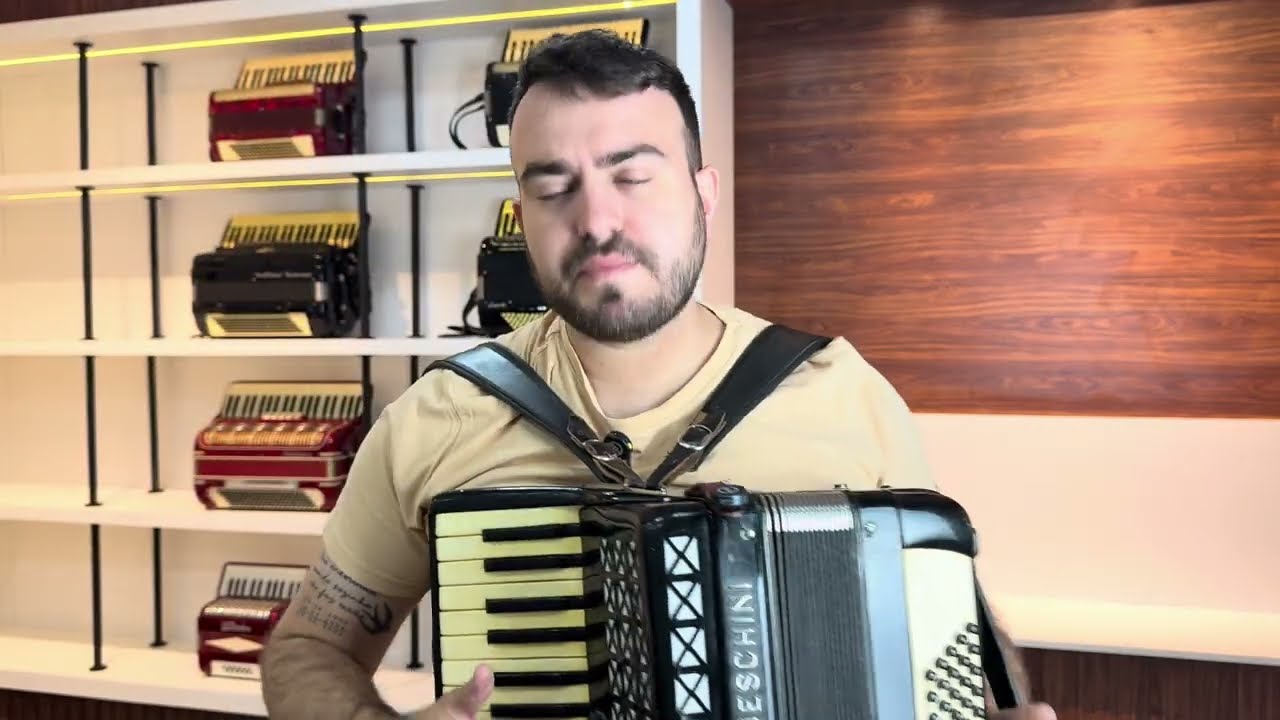 Todeschini 80 5 mil reais - Sanfona barata - Thiago Moraes