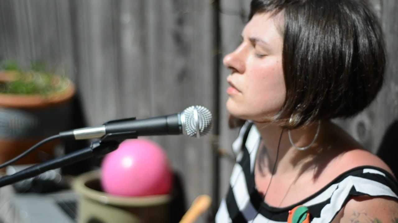 Annah Anti-Palindrome - 