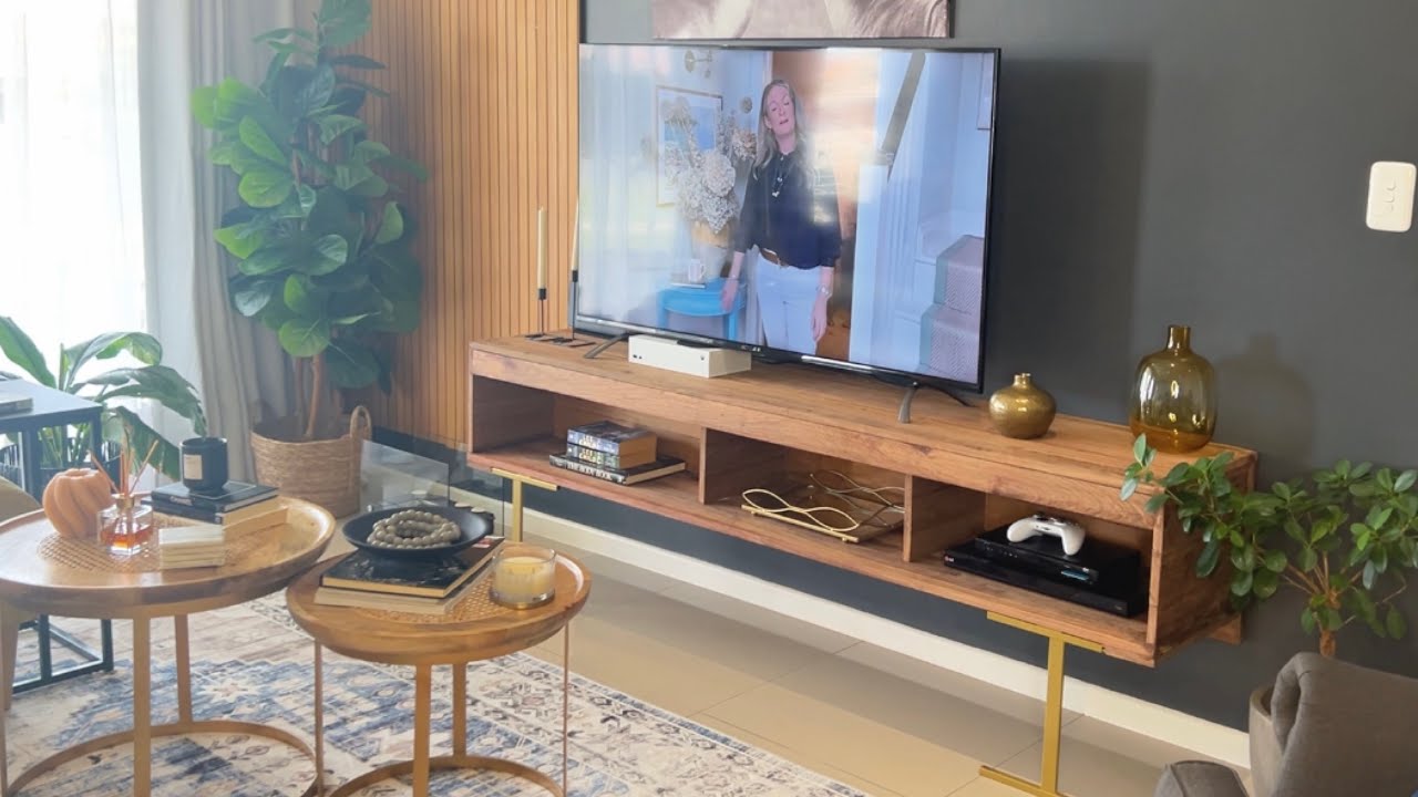 DIY tv Stand / Back Home, Preparing for Christmas and more