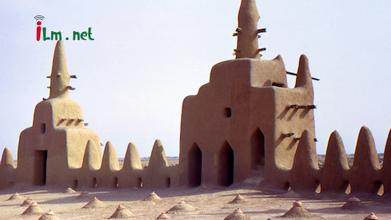 DJENNE MOSQUE THE BIGGEST MUD MOSQUE IN AFRICA.