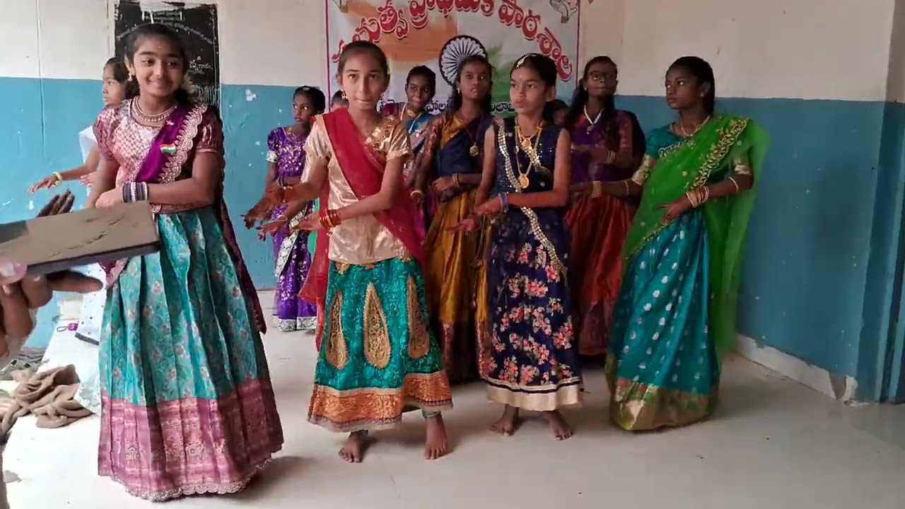 5th class girls dance performance #paregodhari