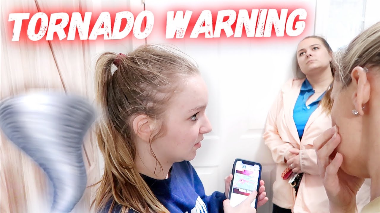 GET IN THE CLOSET (Tornado Warning) | Family 5 Vlogs