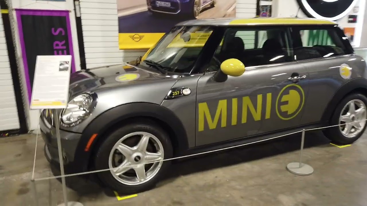 MINI's to the Max- Michael's Guided Tour