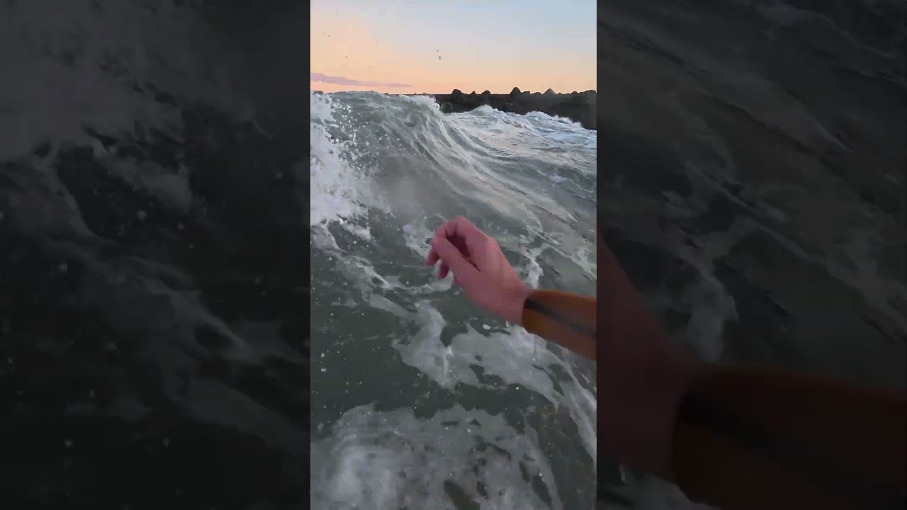 J&rsquo;ai eu chaud🥵 #mattsurfingwave #surfing #waves #dji #pov