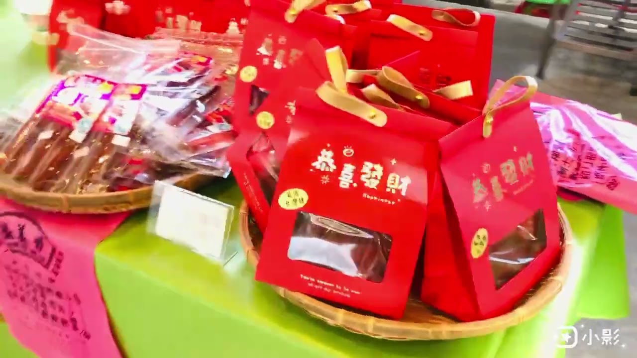 台北希望廣場美食區「農民市集舉行臺灣豬真好」春之雁團隊。