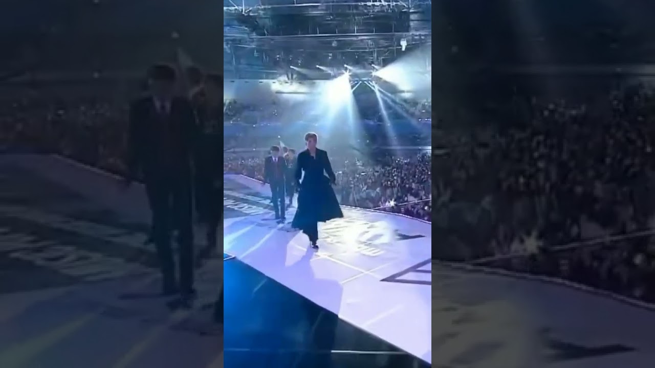 RM walk like a professional model😍🔥😲 #namjoon #rm #rapmonster #bts