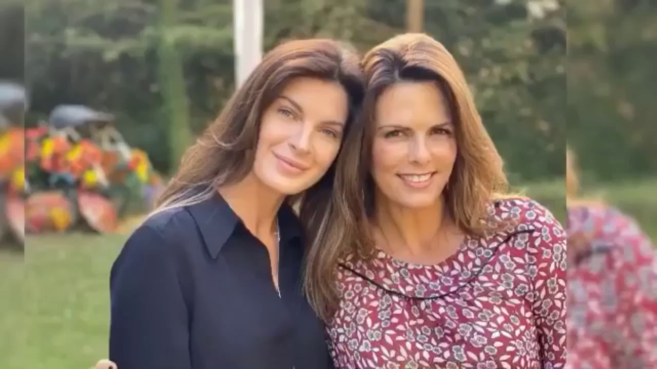 Montserrat Oliver y Yaya Kosikova / días laborables y festivos