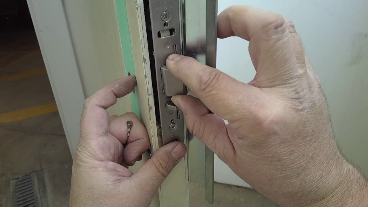 Locksmith Job 251 Fitting New Mortice Lock Set-up & Adjusting