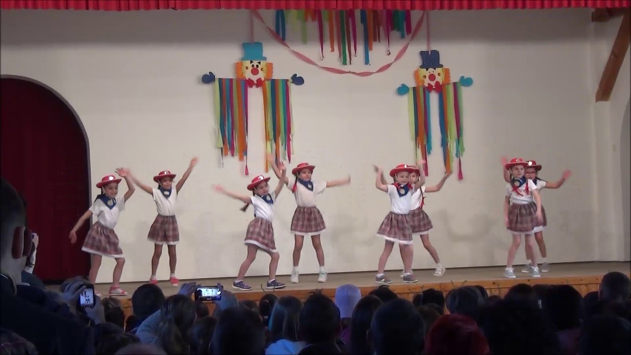 iskolakj: farsang 2019 2. osztály
