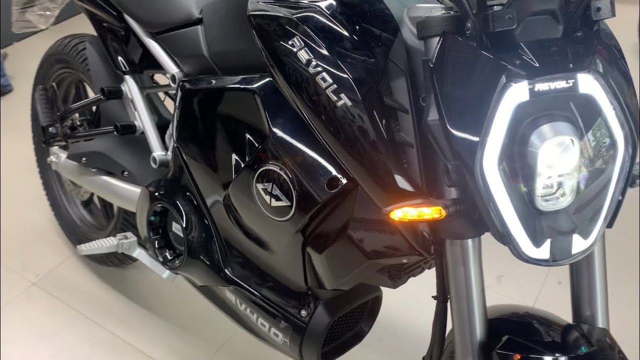 Mom-Dad Proud 🕺karenge jab petrol ka paisa bachega/ Electric Bike 🏍 REVOLT400/Detailed Review