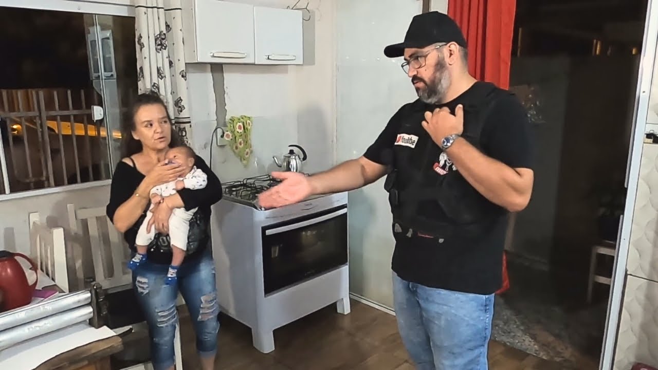 FAMÍLIA PASSANDO APUROS EM CASA ASSOMBRADA!