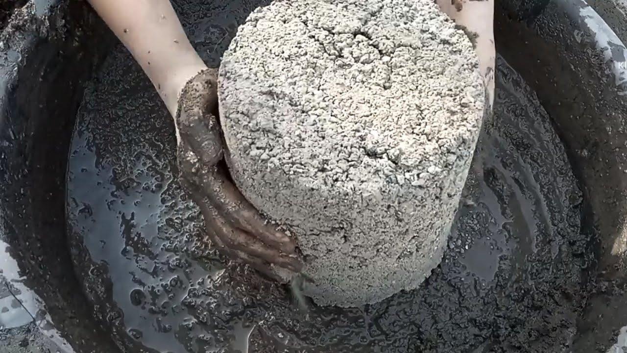 Black concrete big buckets floor and wet crumbling| relaxing and mouthwatering 💯 satisfaction