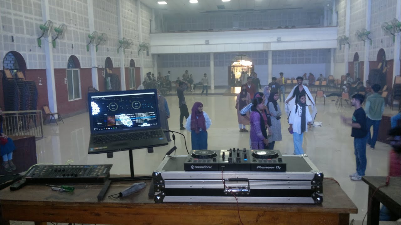 Mosco_music Dj program at Govt Art's and Science College Kozhikode Meenchantha