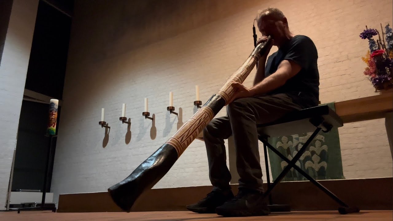 2 Didgeridoo soli in a church • To gone friends | An gegangene Freunde