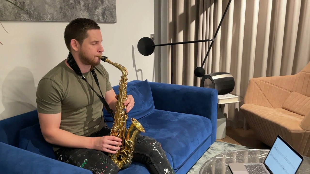 Hall and Oates: Maneater - Saxophone Sheet Music