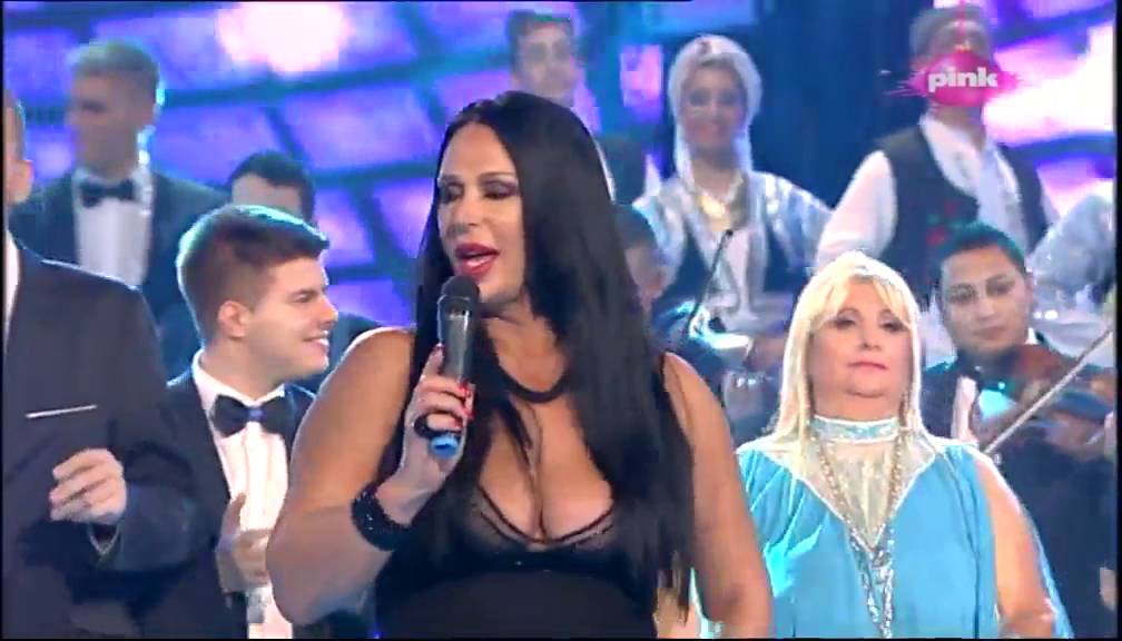 Marta Savic - Dijamanti, brilijanti @ Pinkovo novogodisnje veselje (31.12.2015.) - TV PINK