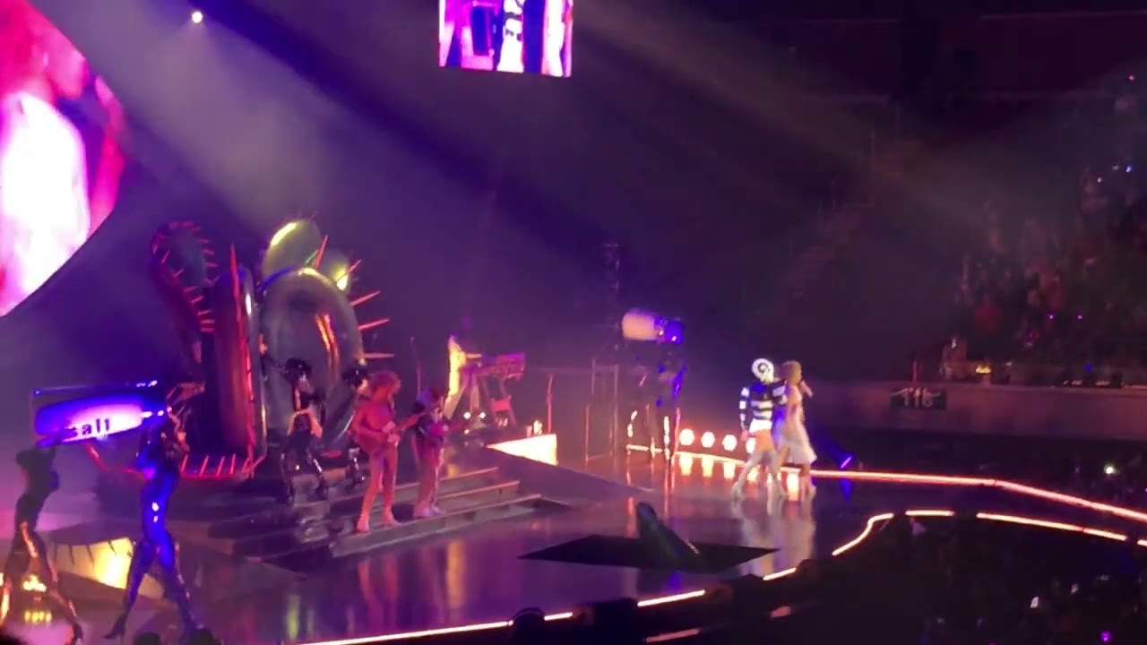 Katy Perry - Bon Appetit Live in Manila 2018