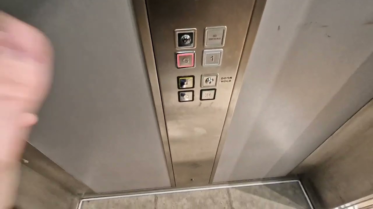 Lifts in Altrincham Retail Park