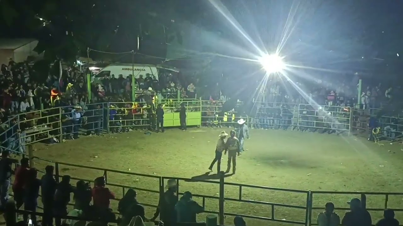 para que vean lo que tarda en salir cada toro😮‍💨feria anual san simon almolongas 2026