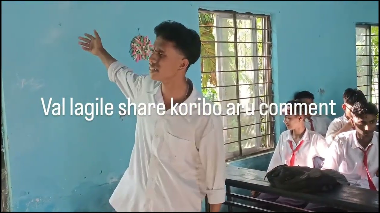 School boy humming ❤️ like zubeen garg #zubeen_garg #humming_king #assam  #school #viral 