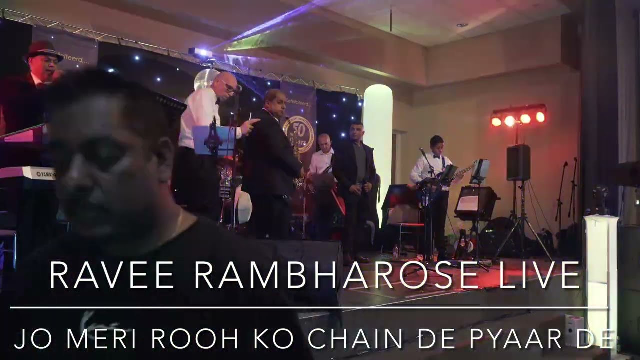 Jo Meri Rooh Ko Chain De Pyaar De - Ravee Rambharose & Sunil Chitaroe Live
