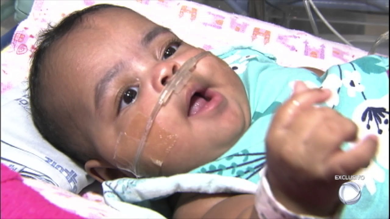 Domingo Espetacular conta a história comovente do menor bebê do Brasil
