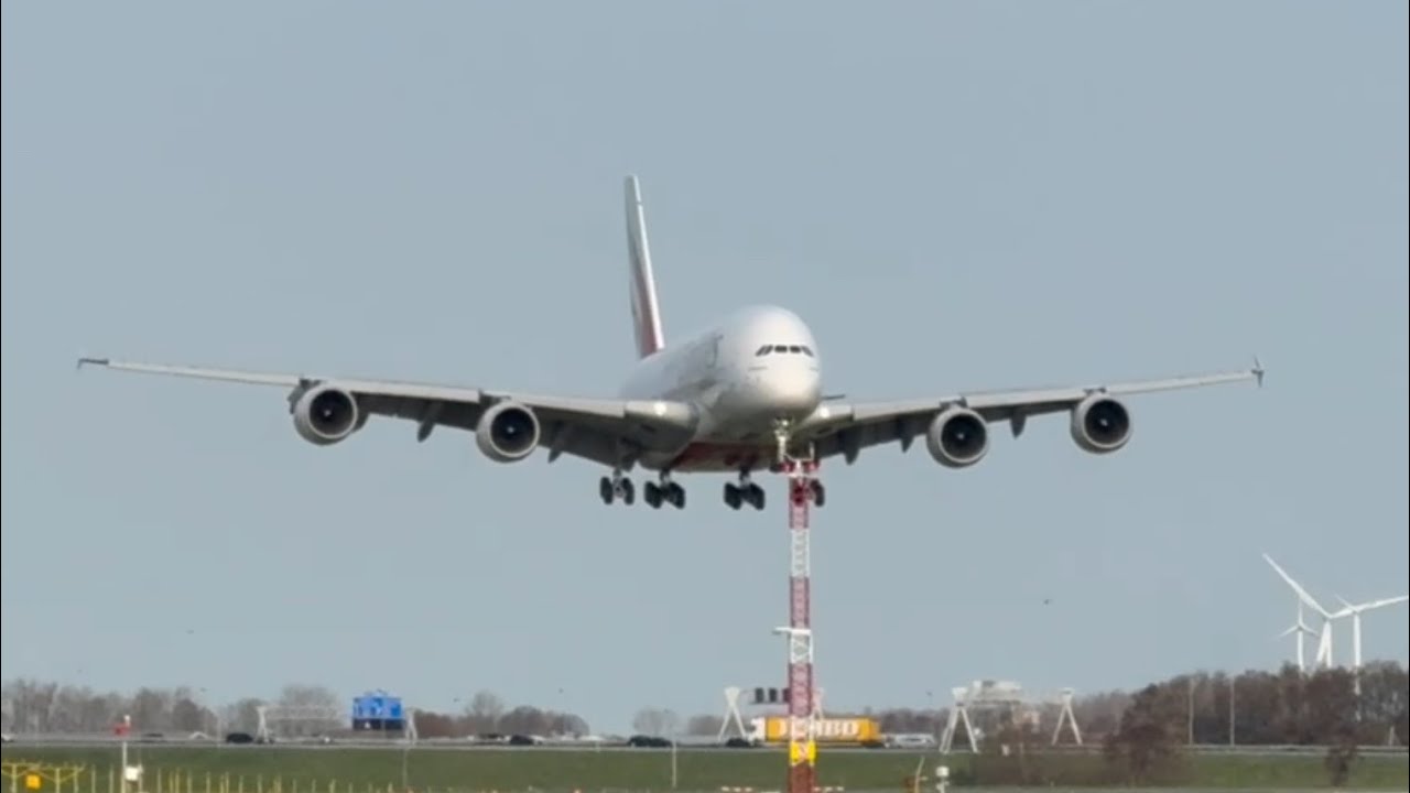 Big Aircraft Battling Strong Crosswinds | Amsterdam Plane Spotting