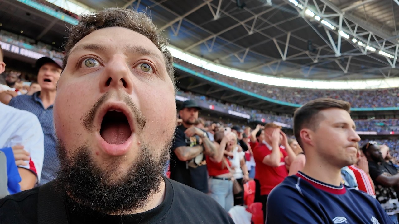 DERBY DAY MADNESS at WEMBLEY - last min equaliser, pen shoot out, pitch invader, Manchester derby.