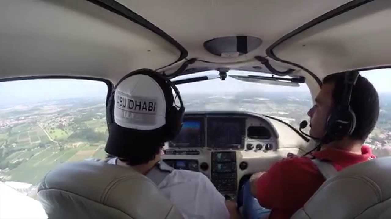 Vôo de Cirrus SR-22  Jundiai para Itanhaém com fonia completa