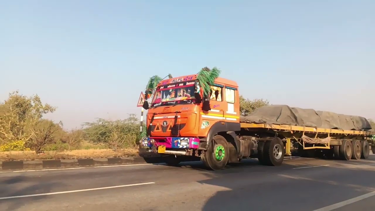 Hello doston namaste hamare Indian driver bhai ko hamara video aapko achcha Lage to like subscribe 🙏