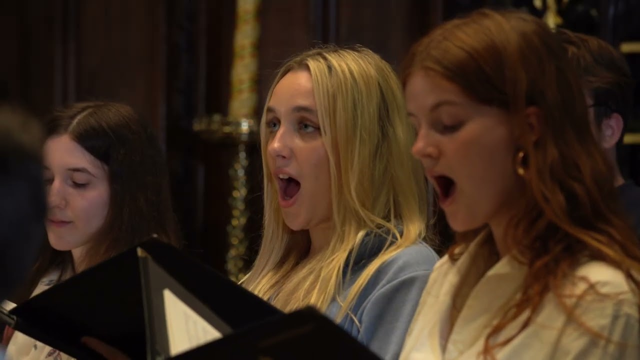 The Choir of Jesus College Cambridge Sings William Mathias' Magnificat