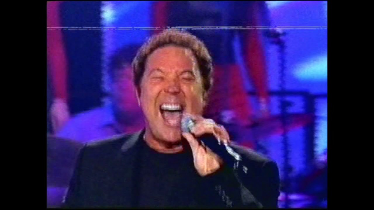 An Audience With Tom Jones 1999. Duets with Mick Hucknall, Cerys Matthews & Tommy Scott.