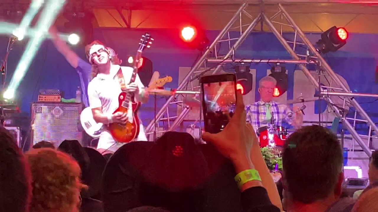 Sweet Child O&rsquo; Mine -The Spazmatics