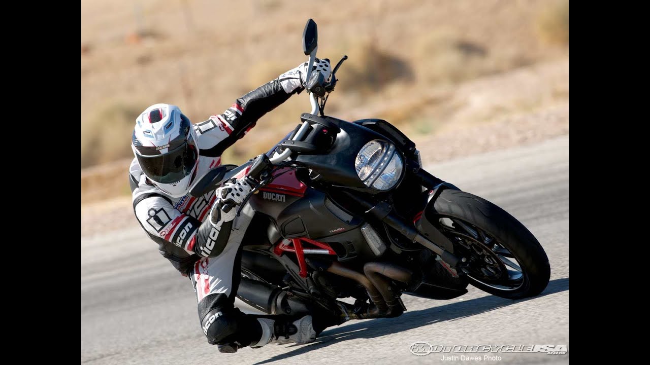 2011 Ducati Diavel - Streetfighter Shootout Part 1 - MotoUSA