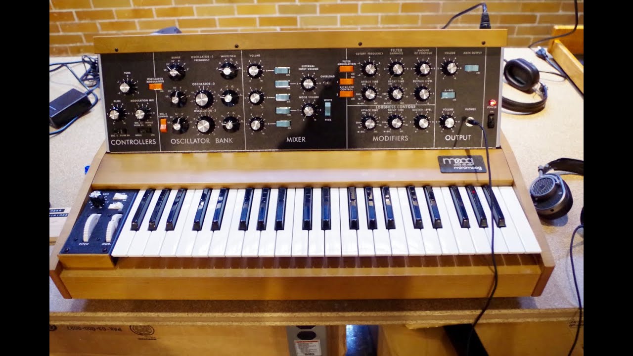 Moog Minimoog Model D (2016 Reissue) Audio Sneak Preview