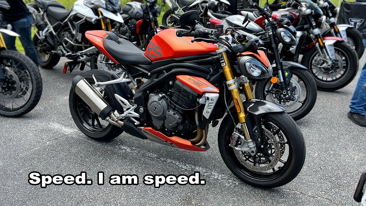 She rips! - Triumph Speed Triple 1200 RS