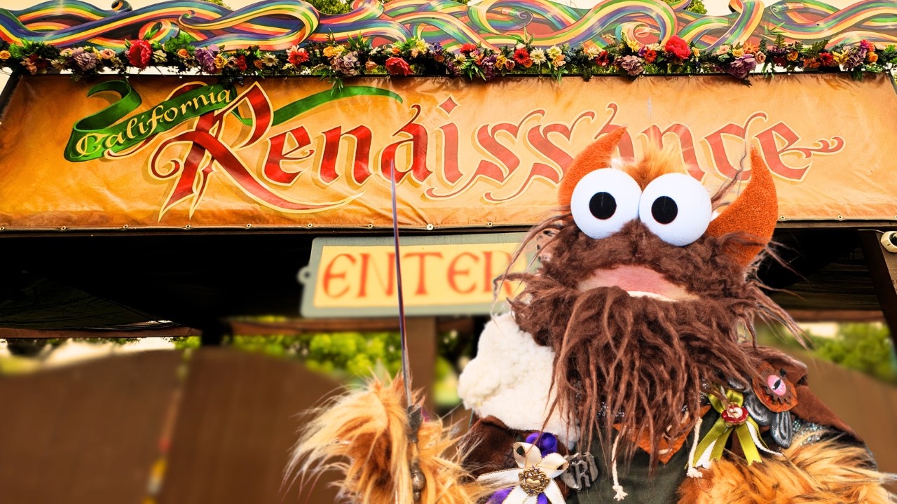 A puppet goes to the Renaissance Faire (again!)