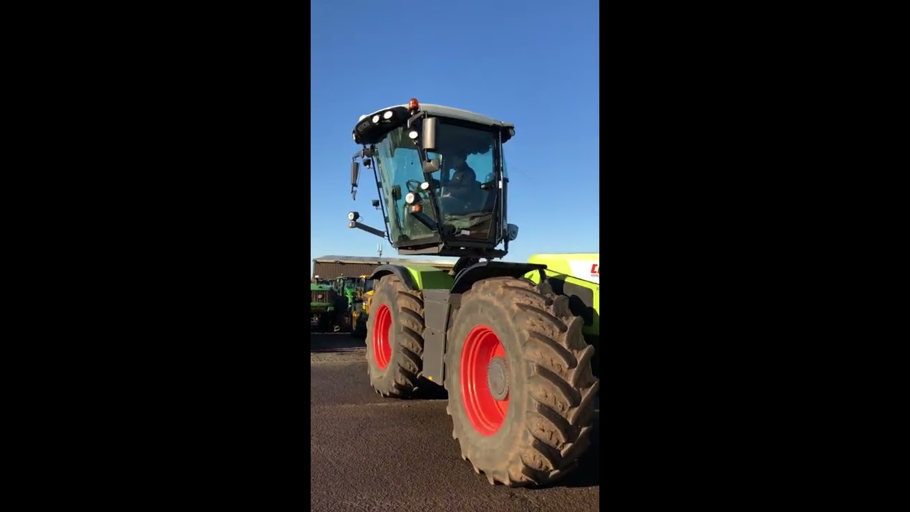 Claas Xerion 3300 Vario Cab!