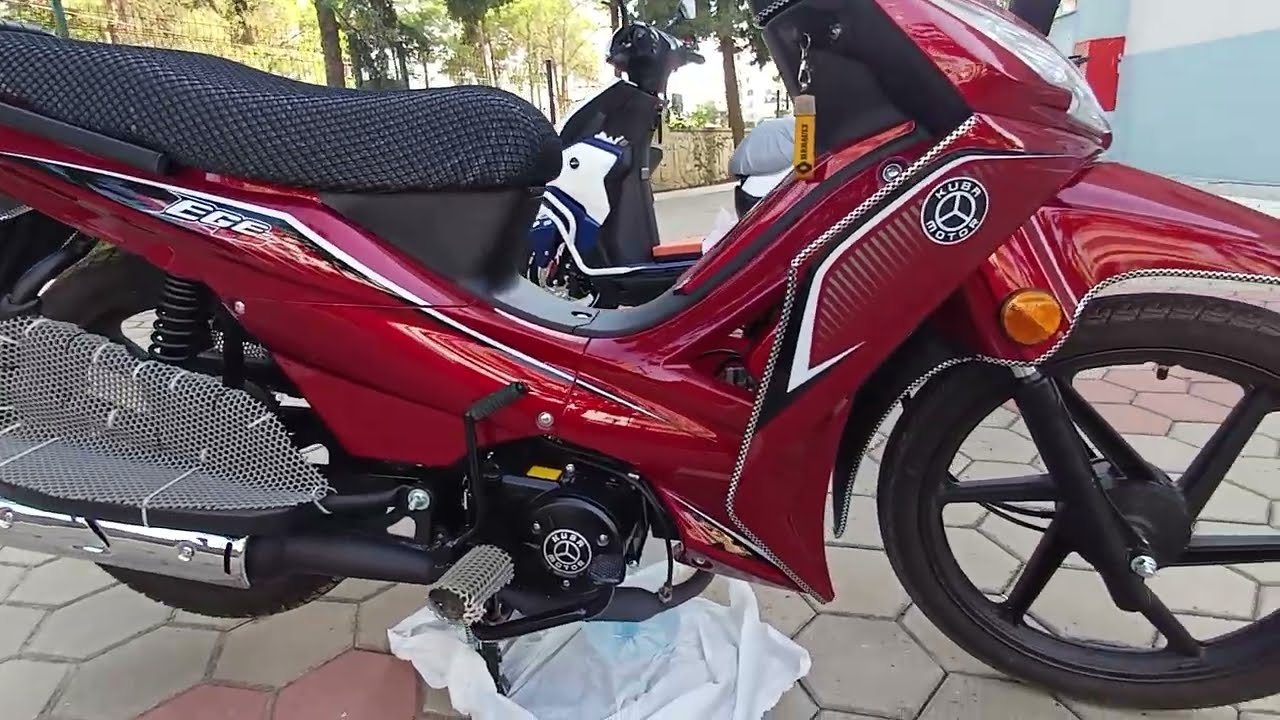 #kubaege #keşfet #motor #öneçıkar Kuba ege 50 cc yağ bakım kontrol. SİGORTA ZORUNLU OLDU. 50 CC' LR.